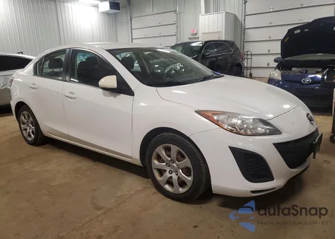 2010 Mazda 3 I z USA, uszkodzony, nr VIN JM1BL1SF2A1295296